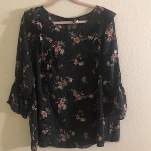 Floral blouse with ruffle accent TORRID Size 3